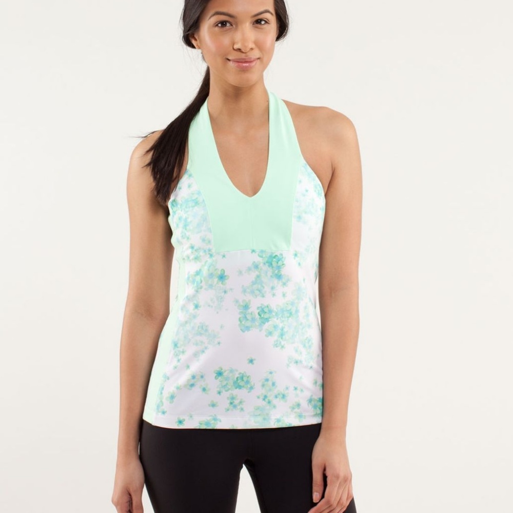 RARE Lululemon Open Soul Tank in Frangipani Green